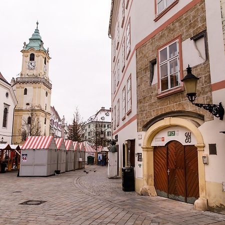 Apartment Lea - Old Town Bratislava Exterior foto